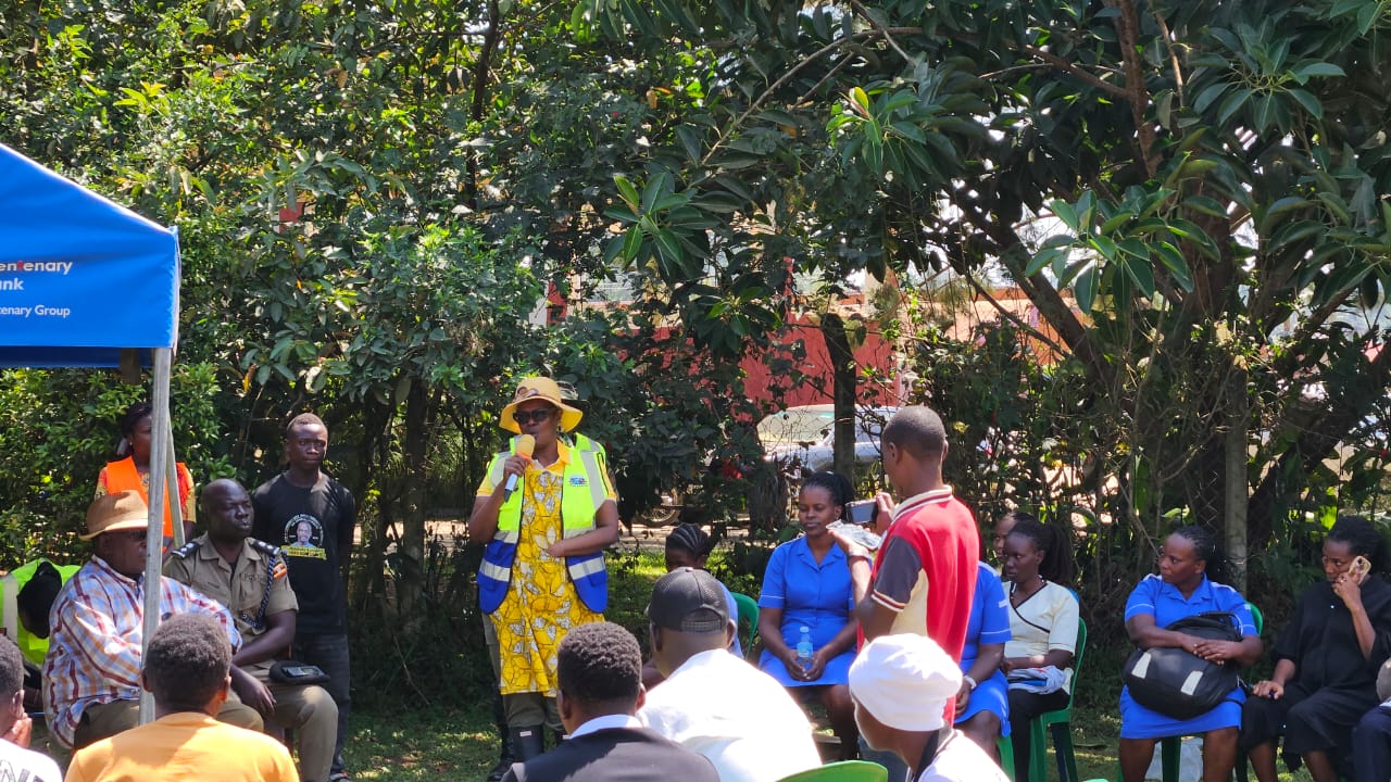 Hon.Minister-Margaret-Muhanga-Mugisa-speaking-to-the-people-at-FINS-after-cleaning-the-city.jpg